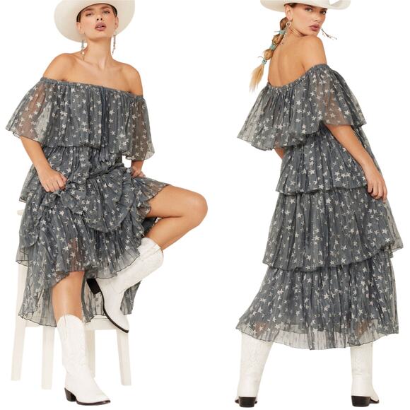 Z&L Women's Off-the-Shoulder Star Print Tiered Midi Dress in Gray size Small NWT - Picture 1 of 6